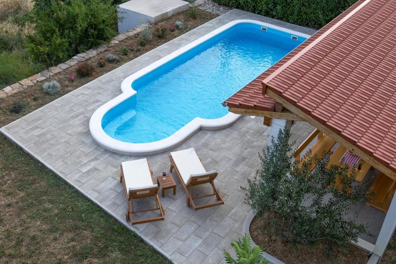 Holiday Village Home Kamenica Kostanje المظهر الخارجي الصورة
